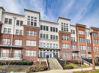 1418 N Rhodes St #B120, Arlington, VA