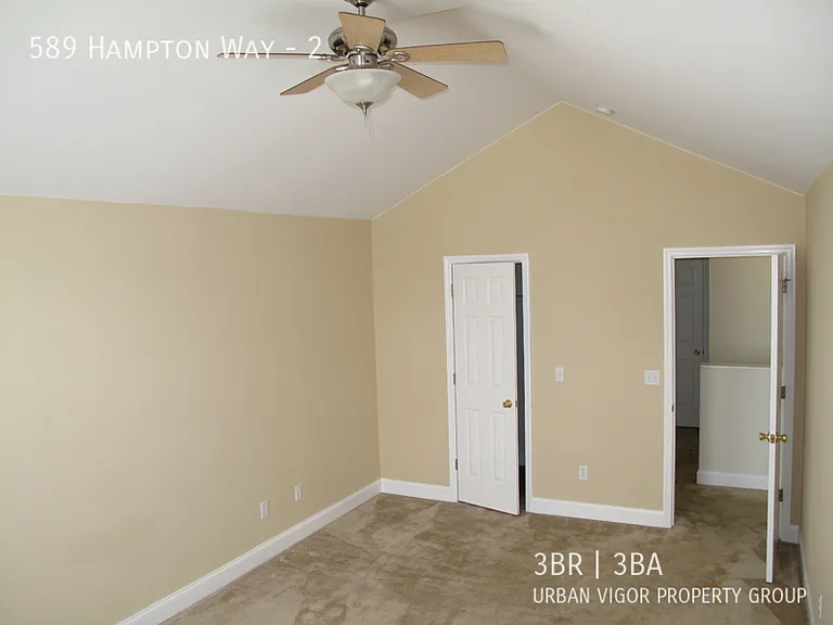 589 Hampton Way #2 — Photo 4