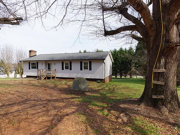 2nd image of 1968 Crestdale Ln