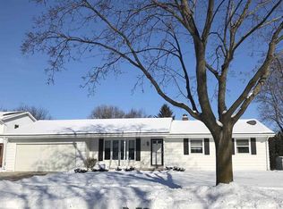 1008 E Park Ridge Ave, Appleton, WI 54911