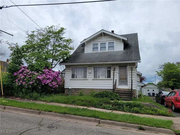 2166 24th St SW, Akron, OH 44314