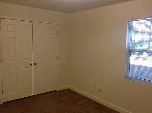 5th image of 1925 Pine Bough Ln APT B