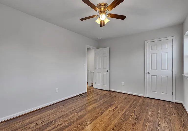2301 Riggs Ave — Photo 10