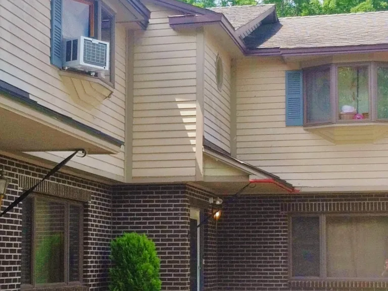 Private entrances in many units