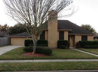 6811 Middlefield Dr, Pasadena, TX 77505
