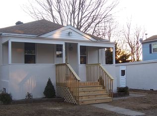 18 Lois Ave, Waterford, CT 06385