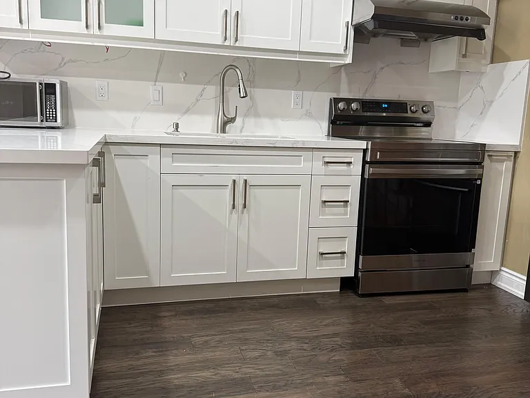 262 Saint Helens Ave #213 — Photo 5