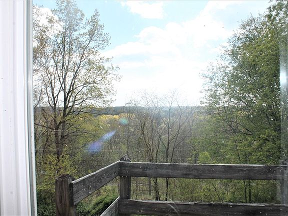 5th image of 111 Haymarket Dr
