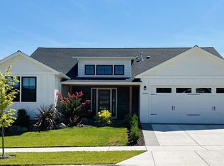 2660 Farmington Ave, Medford, OR 97504