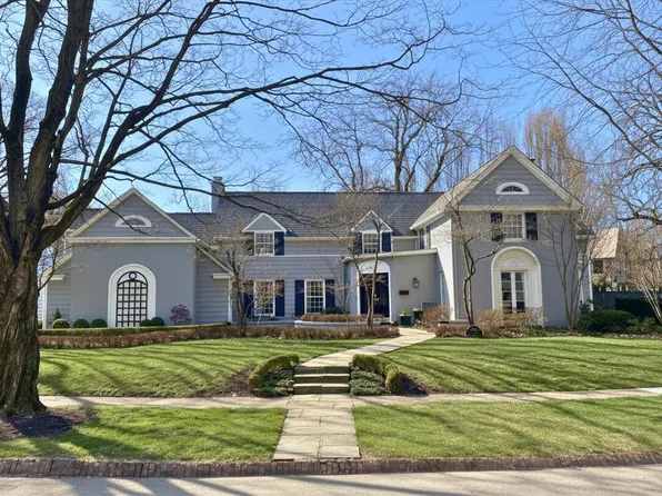 275 Ashbourne Pl, Columbus, OH 43209