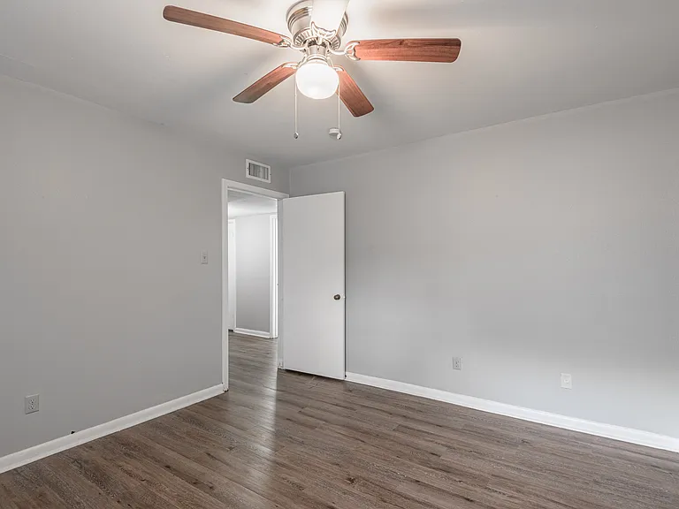 818 University Ave #3 — Photo 19