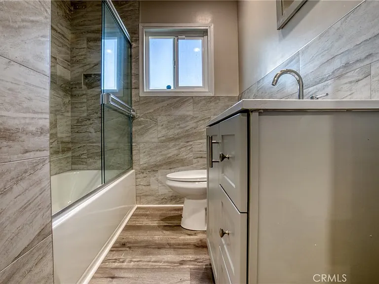 13903 S Zamora Ave — Photo 10