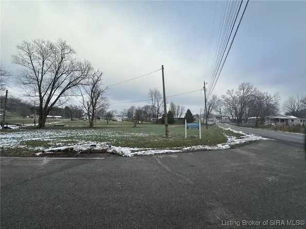 5015 Wetzel Drive NW, Depauw, IN 47115