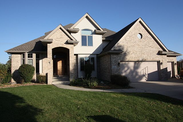 1st image of 1200 Buckingham Ct
