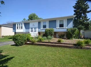570 Cambridge Way, Bolingbrook, IL 60440