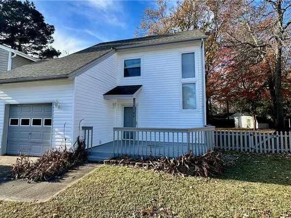 5784 Albright Dr, Virginia Beach, VA 23464