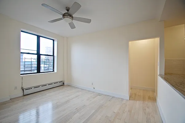 Rented by Compass | media 28