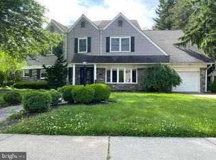 611 W Crystal Lake Ave, Haddonfield, NJ 08033