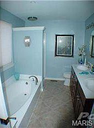 1st image of 15318 Grantley Dr