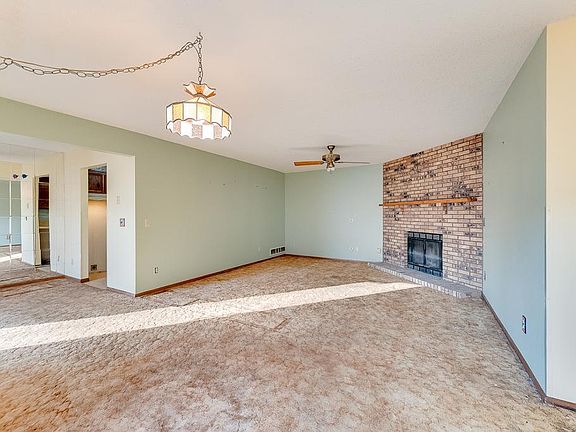 2nd image of 13374 Hughes Ct