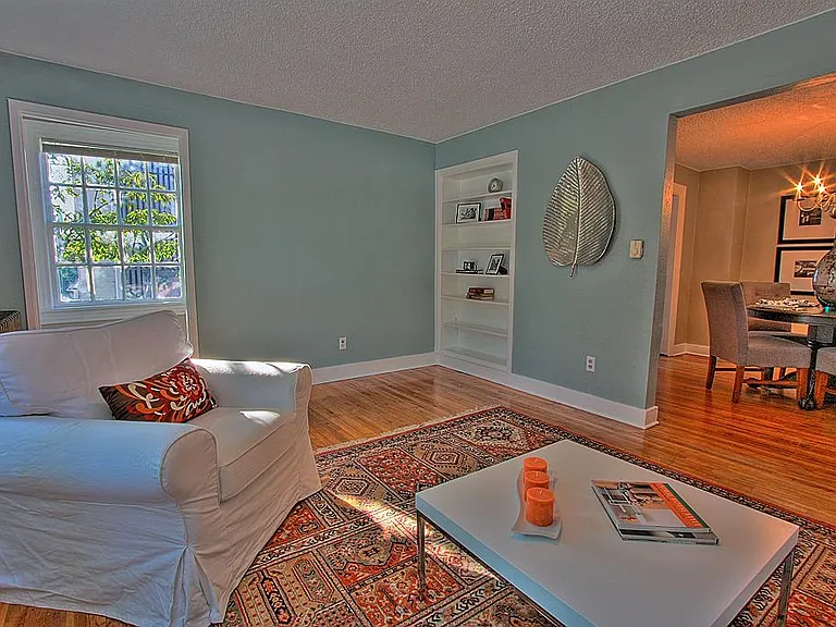 1415 NE 52nd St — Photo 3