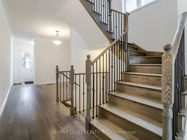 26 Del Grappa St — Photo 20