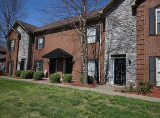 202 Hampton Place Ct, Fairdale, KY 40118