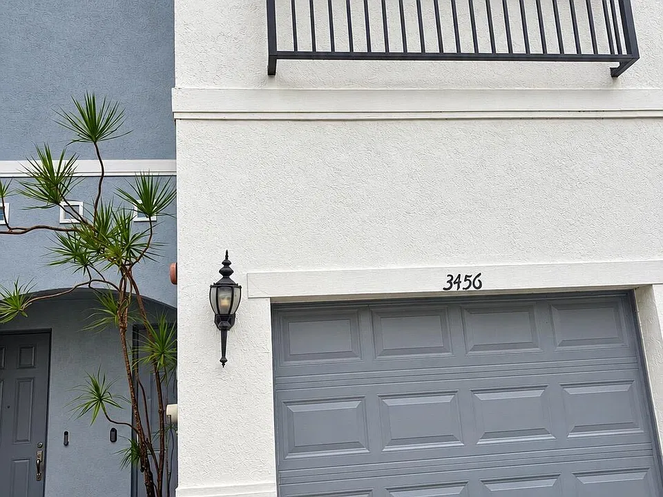 3456 NW 14th Ct