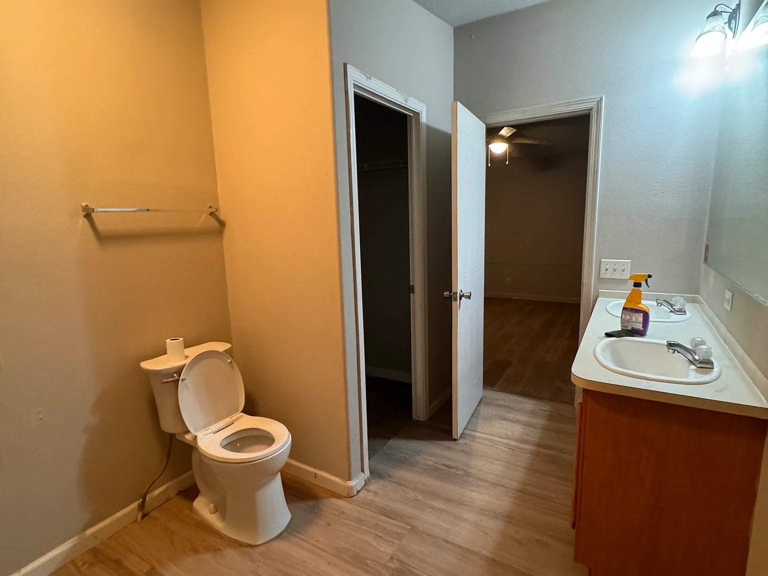 4 bed, 1120 sqft, $2,500 — Photo 4