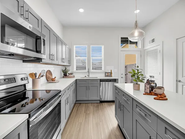 The Cottages at Ingleside