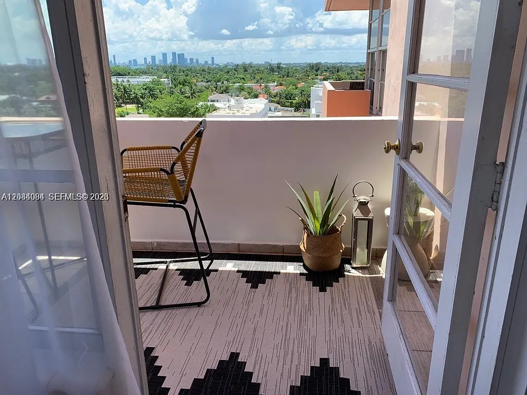 Triton Tower Condo — Photo 2