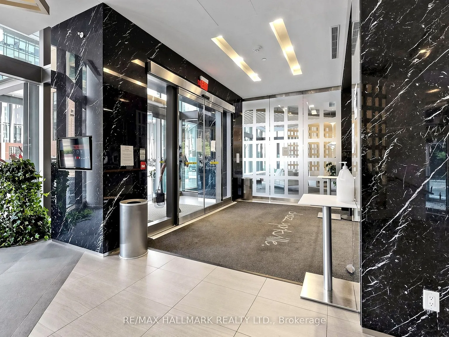 2 bed, $2,900 — Photo 3