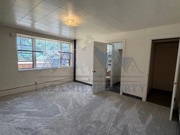 305 S 10th St #16 — Photo 3
