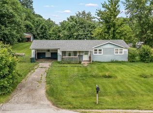 923 Dixie Ave, Fulton, MO 65251