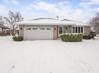 7537 W Wishing Well Dr, Frankfort, IL 60423