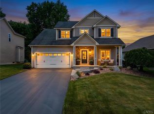 3107 Samantha Dr, Baldwinsville, NY 13027