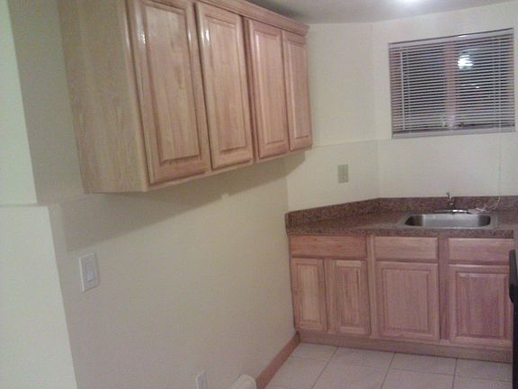 5th image of 83 Buffington Ave