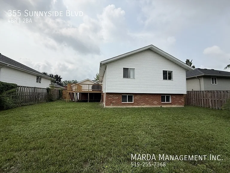 355 Sunnyside Blvd — Photo 61