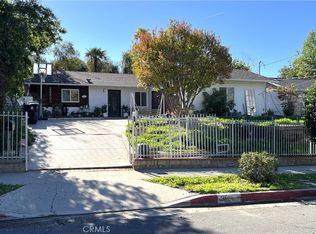 20800 Clark St, Woodland Hills, CA 91367