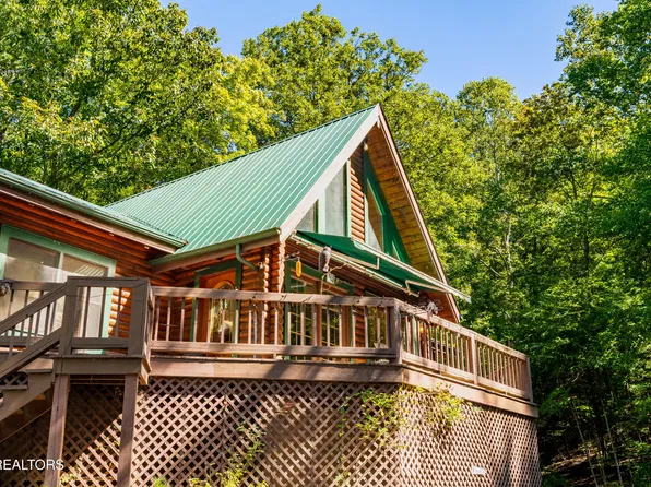 421 Smithfield Rd, Tellico Plains, TN 37385