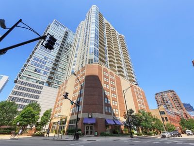 645 N Kingsbury St, Chicago, IL, 60654