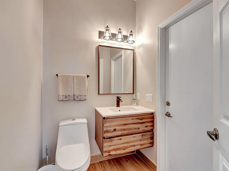 11723 Waterbend Ct — Photo 14