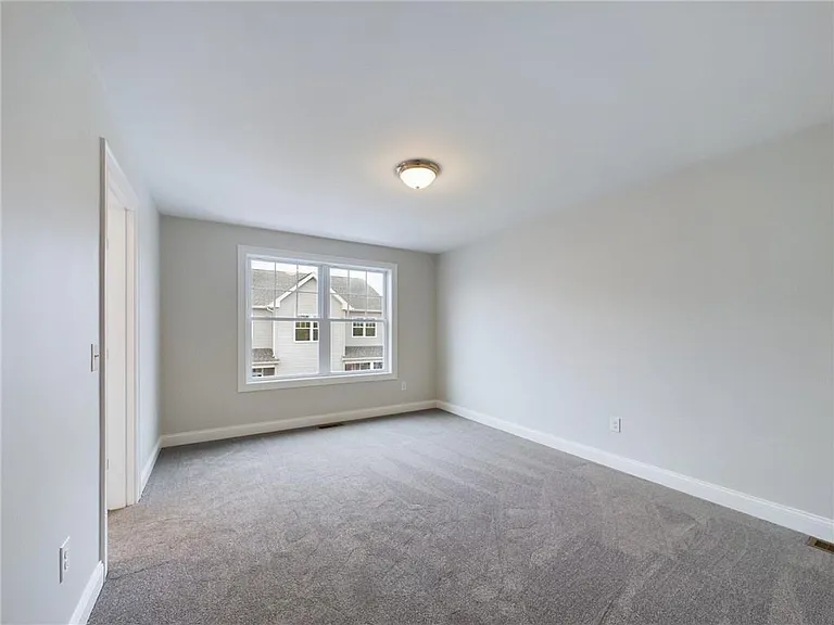 68 Greene St #3 — Photo 8