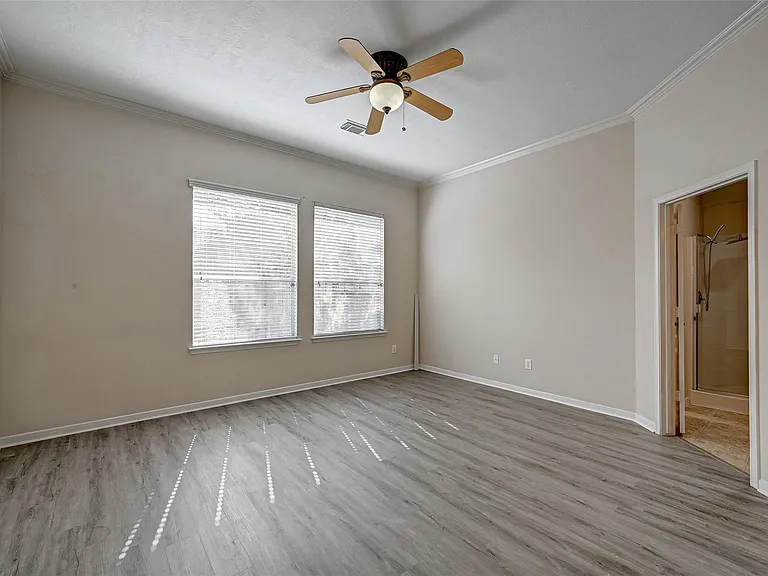 6923 Grants Hollow Ln — Photo 32