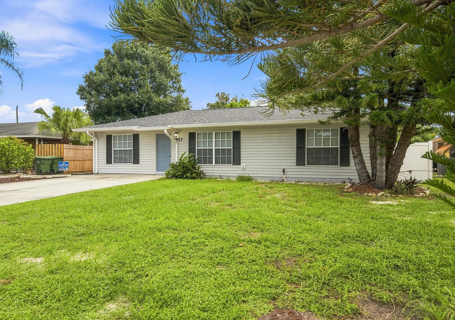 3-Bed/2-Bath Sarasota Gem: Private Pool & Central Location!! — Photo 4