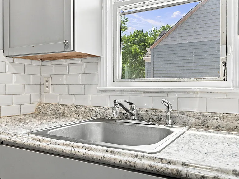 12151 Wayburn St — Photo 11