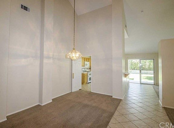 4th image of 934 Riverview Dr