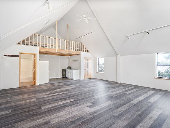 DSC05782-Edit_09232024