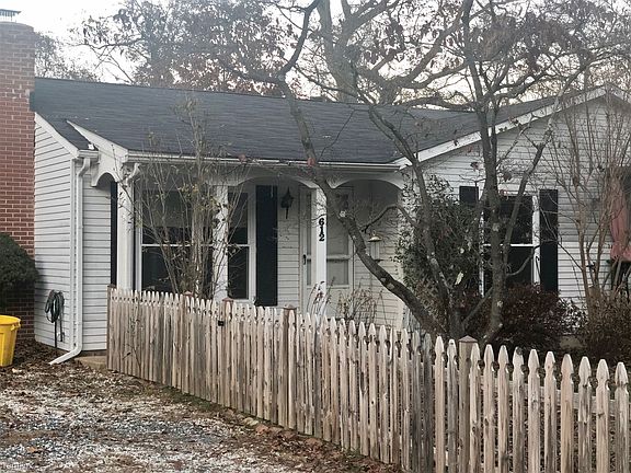 381F3C89-ADC0-43CF-B8D5-6CF0BB9264FA