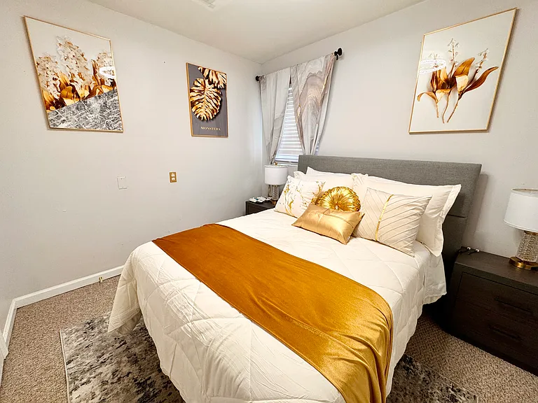 7827 Friars Ct — Photo 8